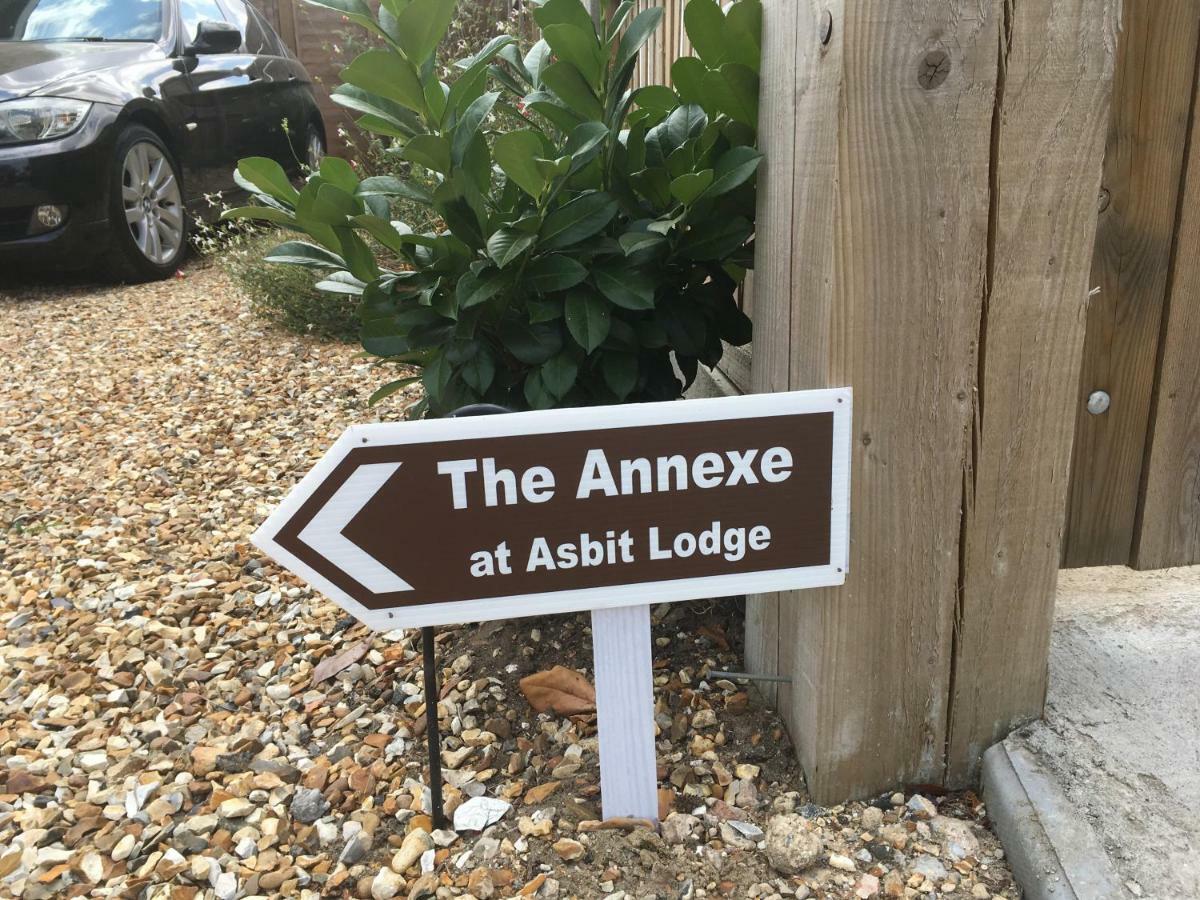 The Annexe At Asbit Lodge Mildenhall Exterior photo